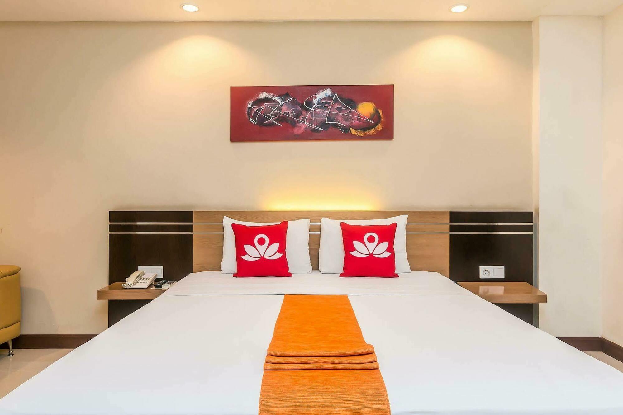 Zen Rooms Legian Dewi Sri Kuta  Exterior photo